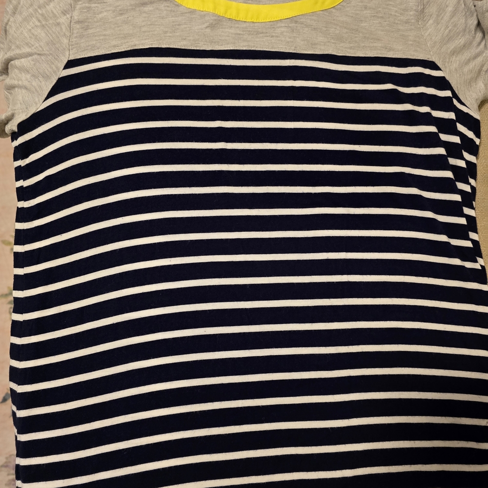 Skies Are Blue Gray Top with Yellow Trim